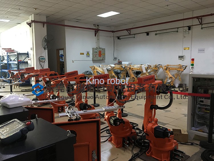 沖床機械手 沖床機械手
