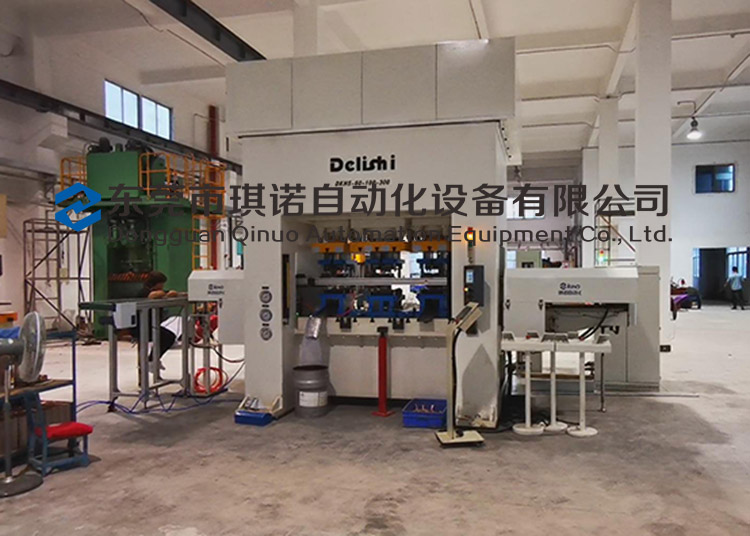 沖壓機(jī)械手 沖壓機(jī)械手